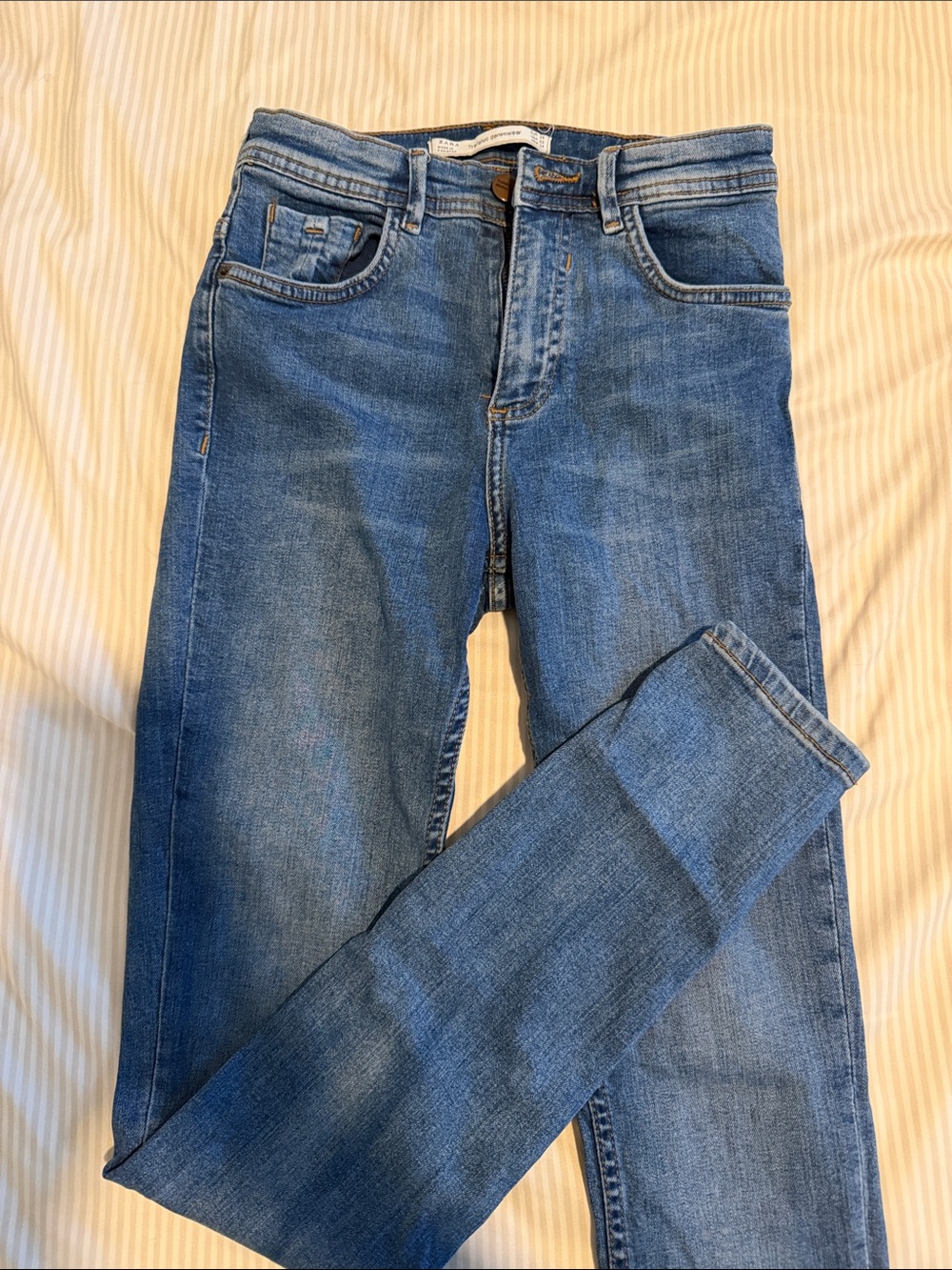 Zara Women's Medium Blue Skinny Jeans - Picture 2 of 3